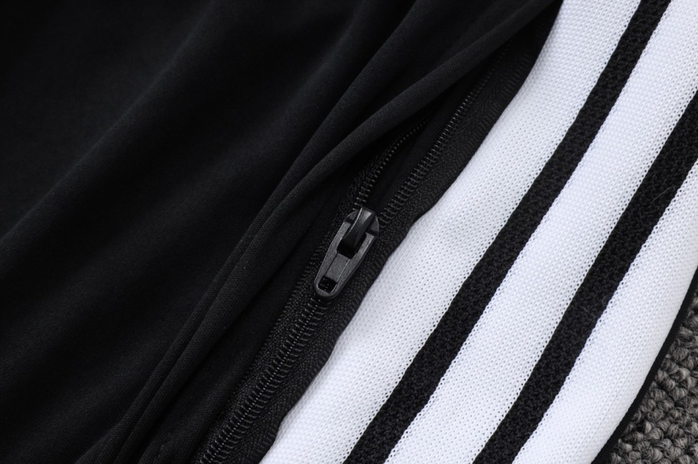 2026 Liverpool Black Long-sleeved half-pull training kit
