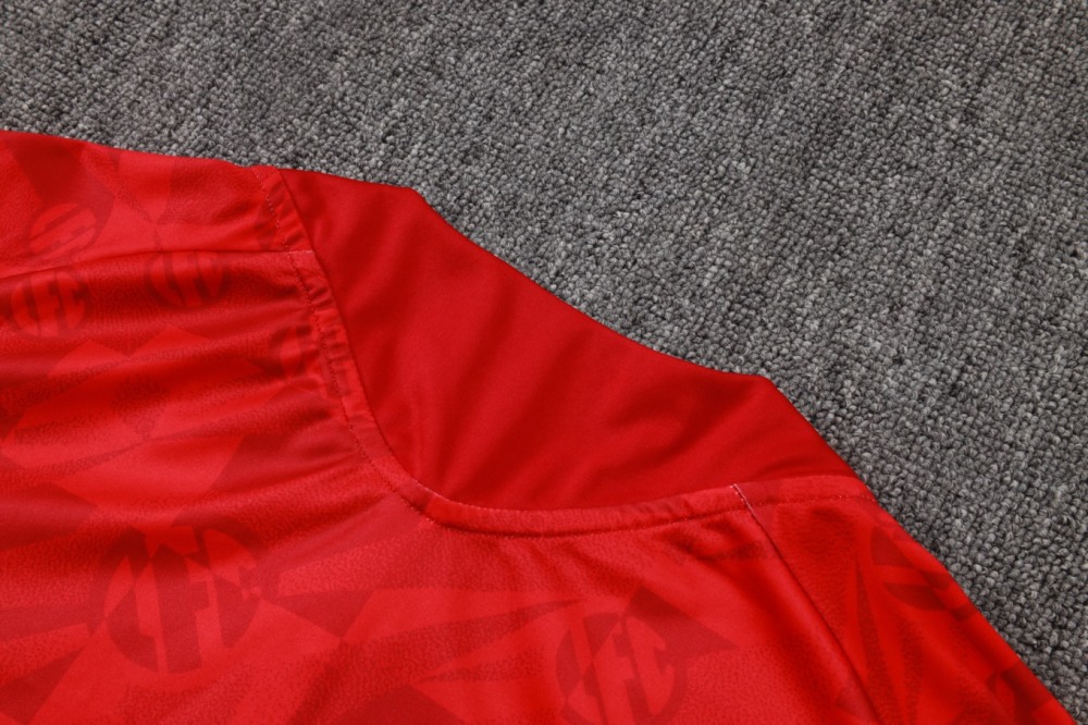 2026 Liverpool Red Long-sleeved half-pull training kit
