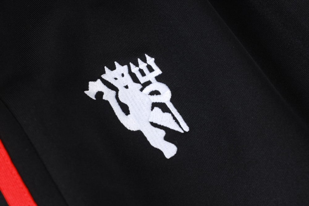 2026 Manchester United Black Jacket Training Suit Set