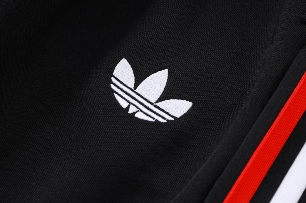 2026 Manchester United Black Jacket Training Suit Set