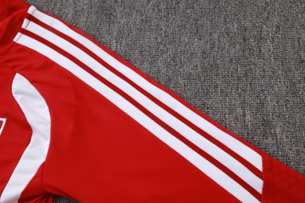 2026 Spain Red Long-sleeved half-pull training kit