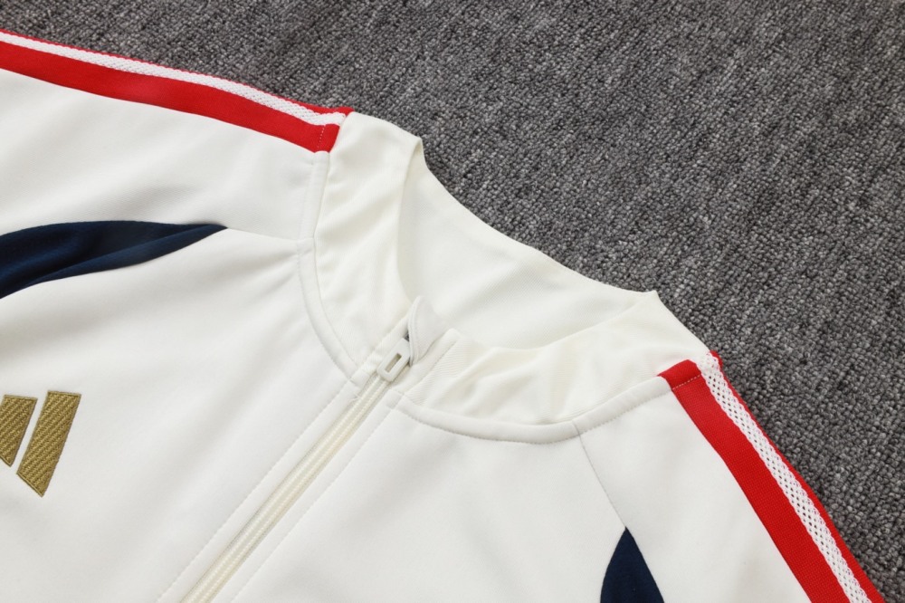 2026 Bayern Munich Beige Jacket Training Suit Set
