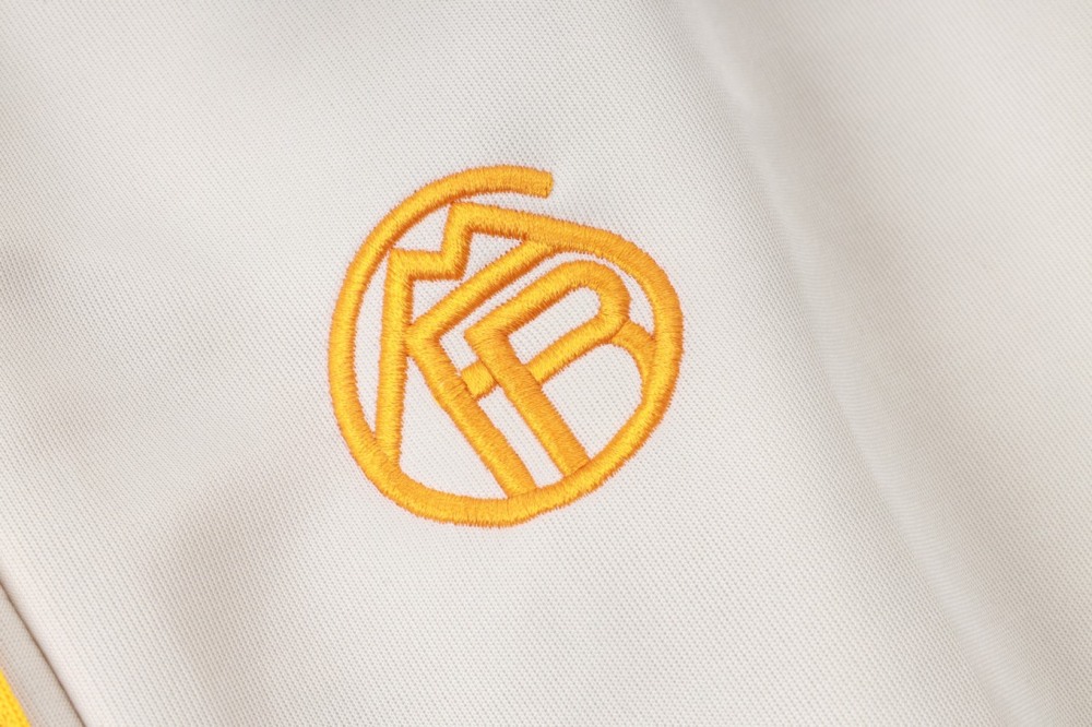 2026 Bayern Munich Beige Jacket Training Suit Set