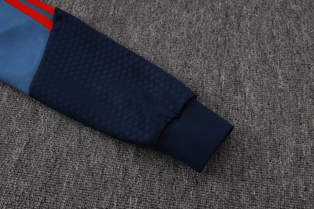 2026 Bayern Munich Medium Blue Jacket Training Suit Set