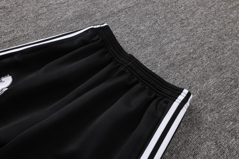 2026 Juventus Black Jacket Training Suit Set