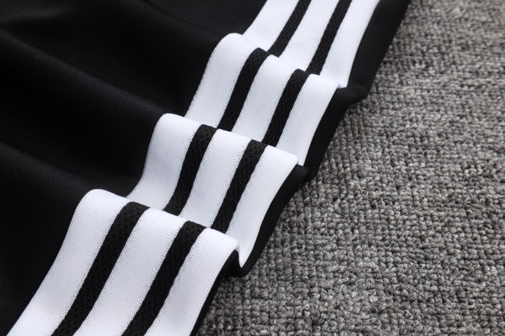 2026 Liverpool Black Jacket Training Suit Set