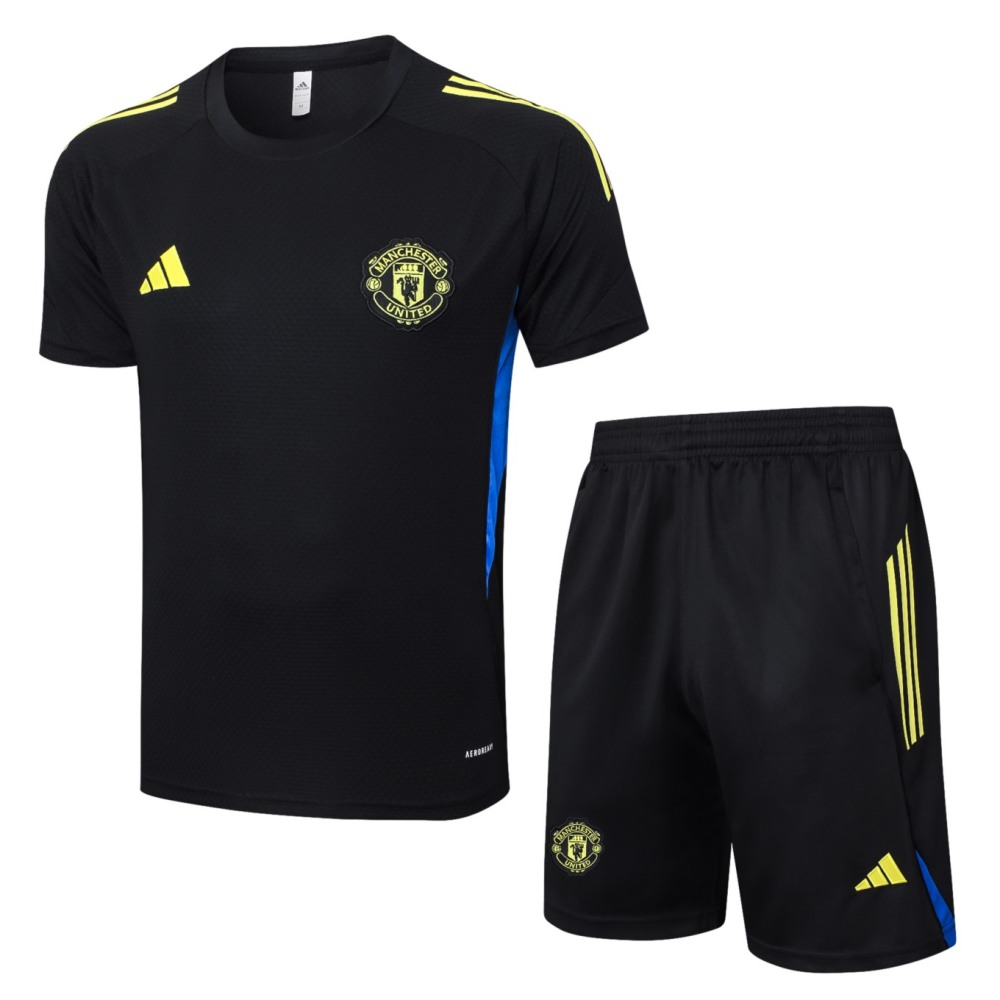 2026 Manchester United Black Training Set Shirt and Shorts