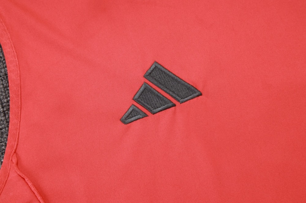 2026 Bayern Munich Orange Training Set Shirt and Shorts