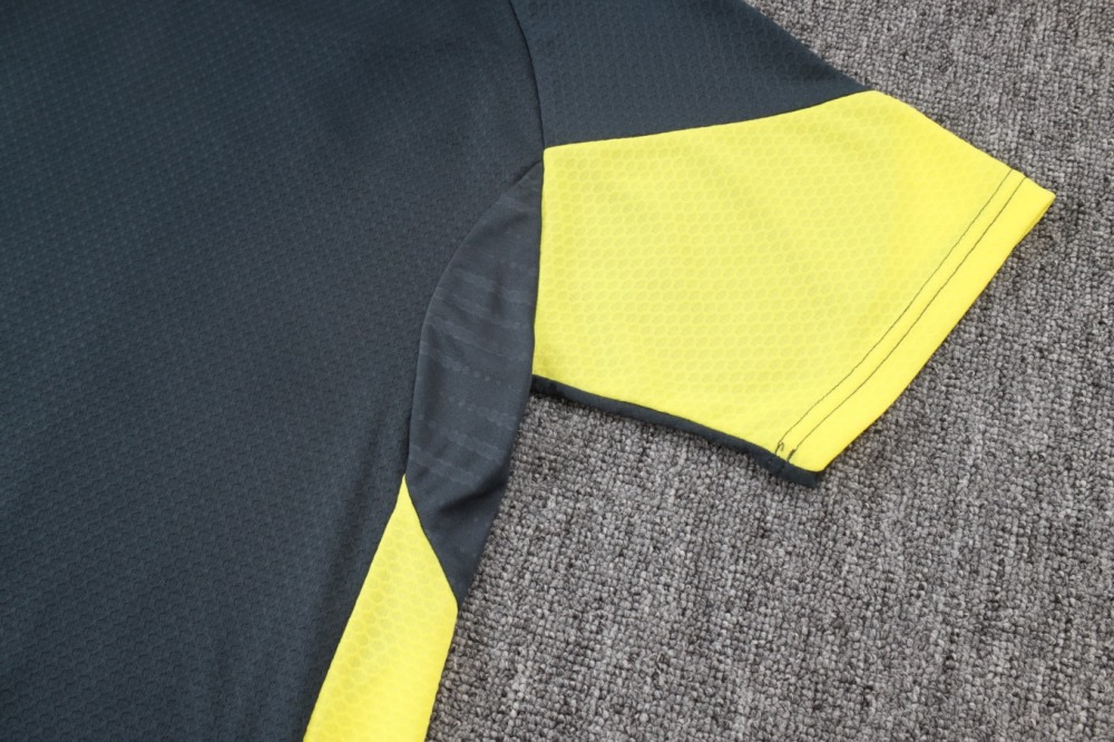 2026 Real Madrid Charcoal gray Training Set Shirt and Shorts
