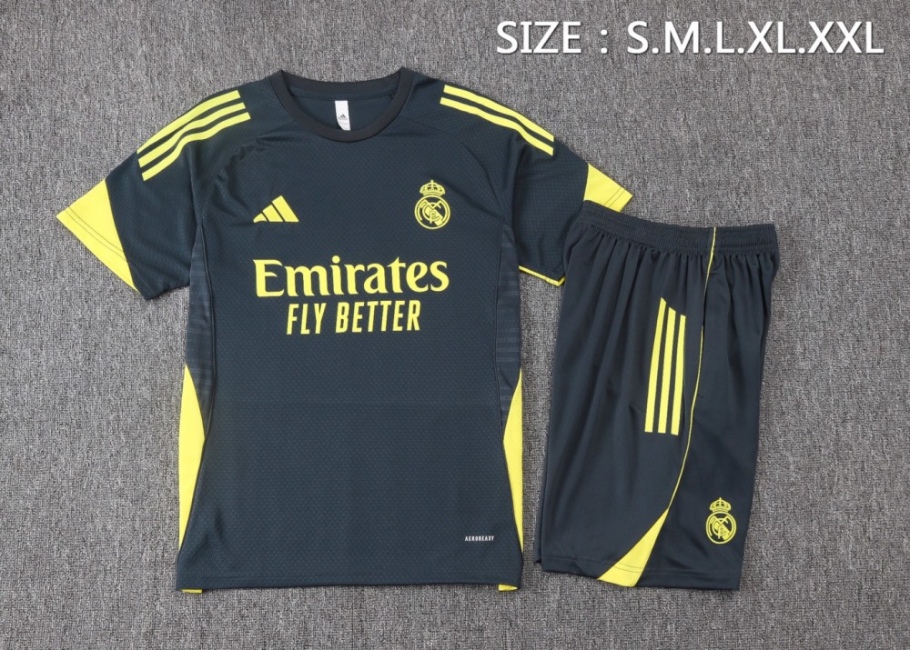 2026 Real Madrid Charcoal gray Training Set Shirt and Shorts