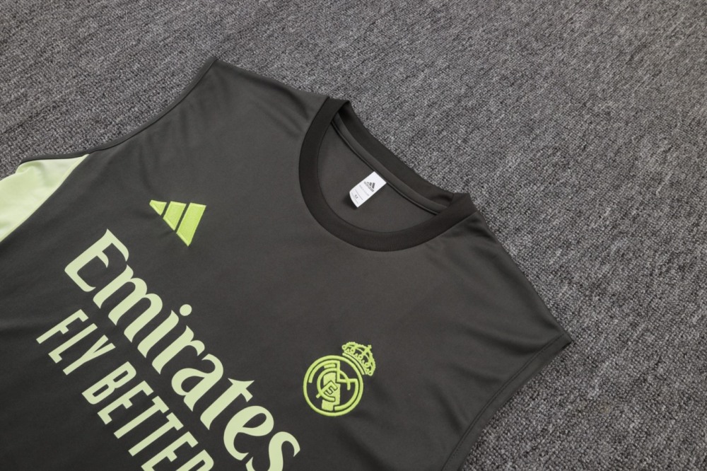 2026 Real Madrid Slate green Training Set Shirt and Shorts