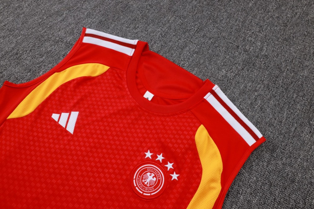 2026 Germany Red Training Set Shirt and Shorts