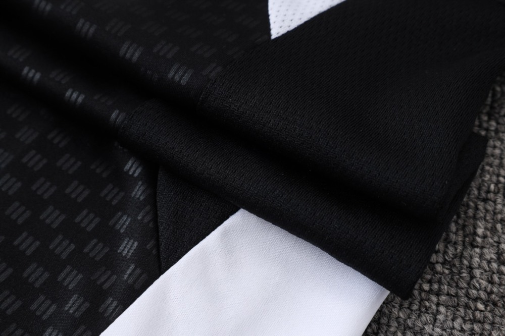 2026 Arsenal Black Training Set Shirt and Shorts