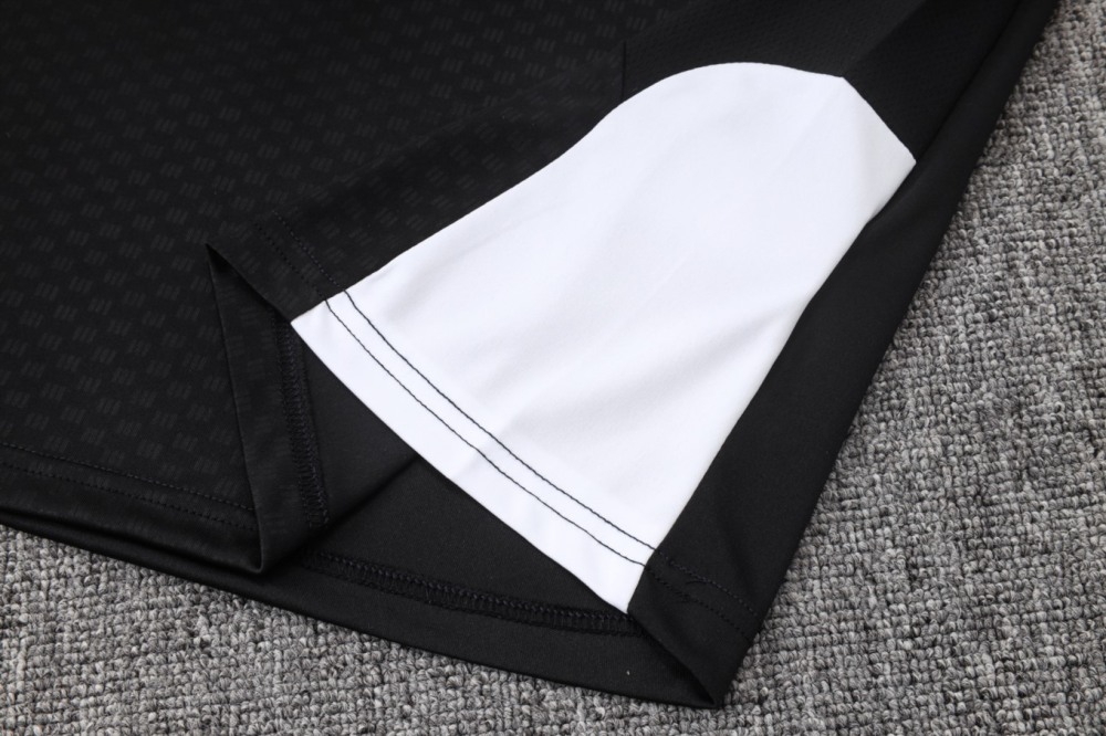 2026 Liverpool Black Training Set Shirt and Shorts
