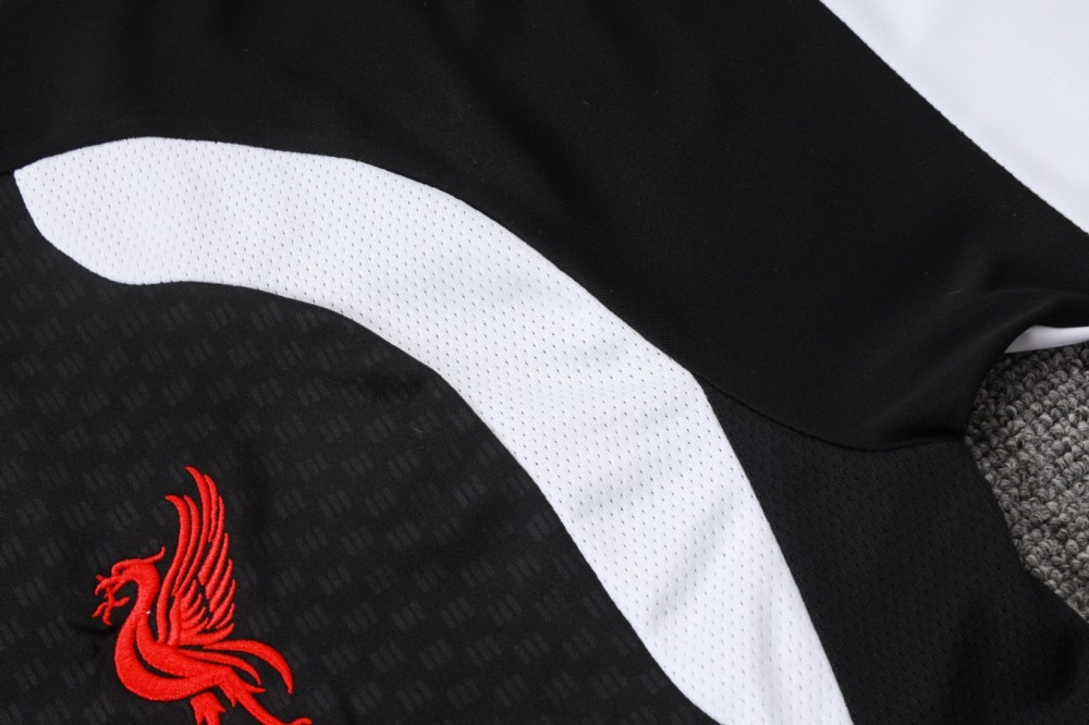 2026 Liverpool Black Training Set Shirt and Shorts