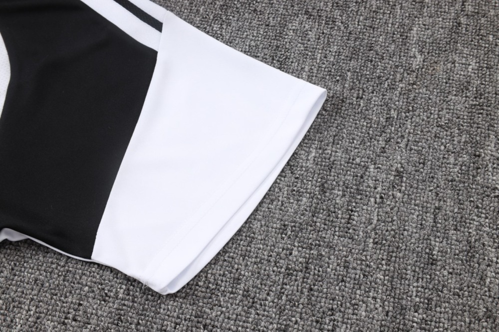 2026 Liverpool Black Training Set Shirt and Shorts