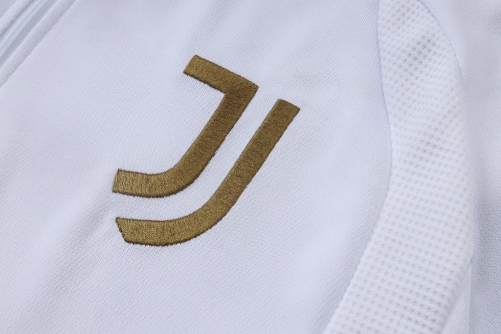 2026 Juventus White Training Set Shirt and Shorts