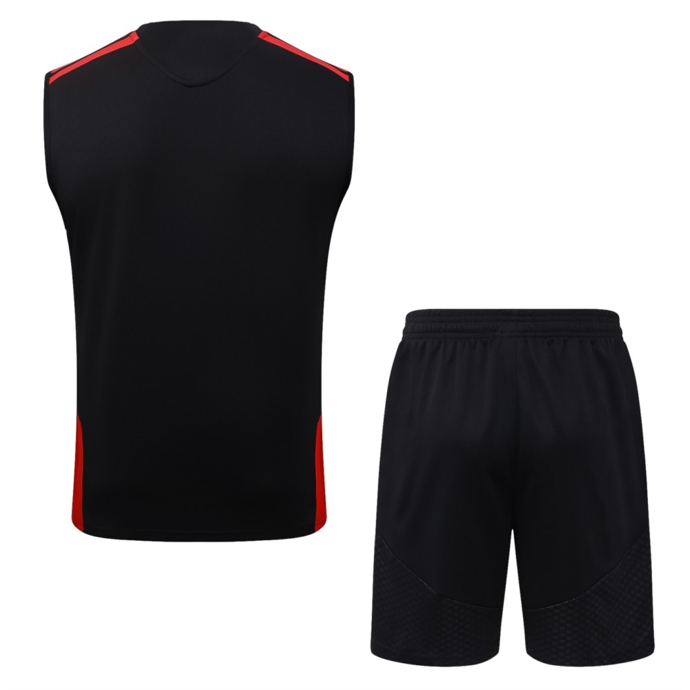 2026 Manchester United Black Training Set Shirt and Shorts