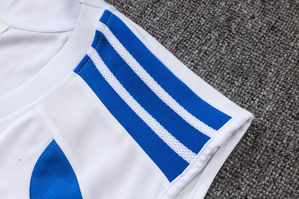 2026 Juventus White Training Set Shirt and Shorts
