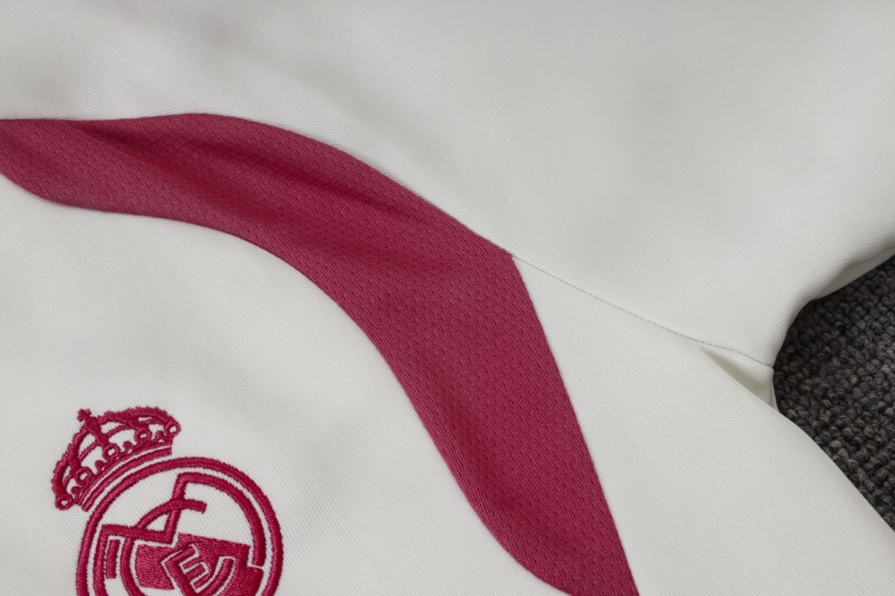 2026/27 Real Madrid Beige Jacket Training Suit Set
