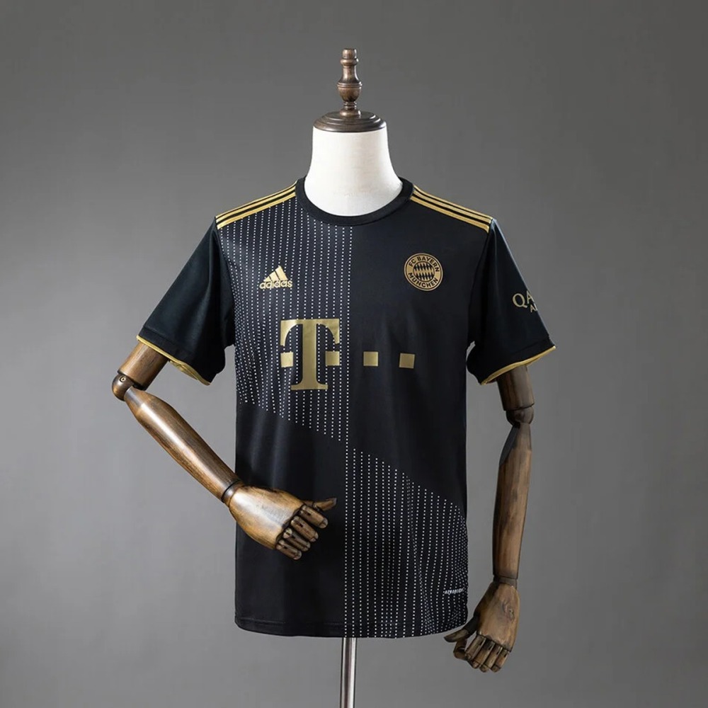 Retro 2021/22 Bayern Munich Home Jersey Fan Version
