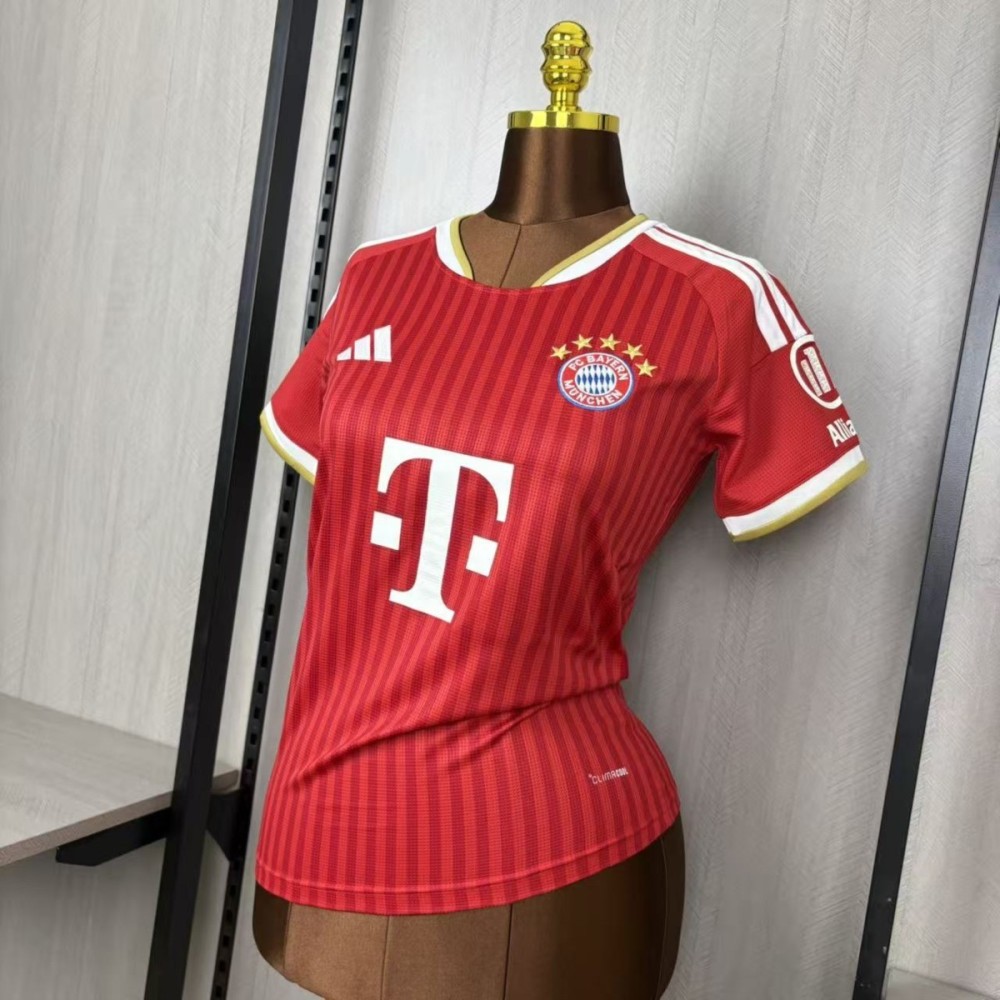 Women's 2026/27 Bayern Munich Home Jersey