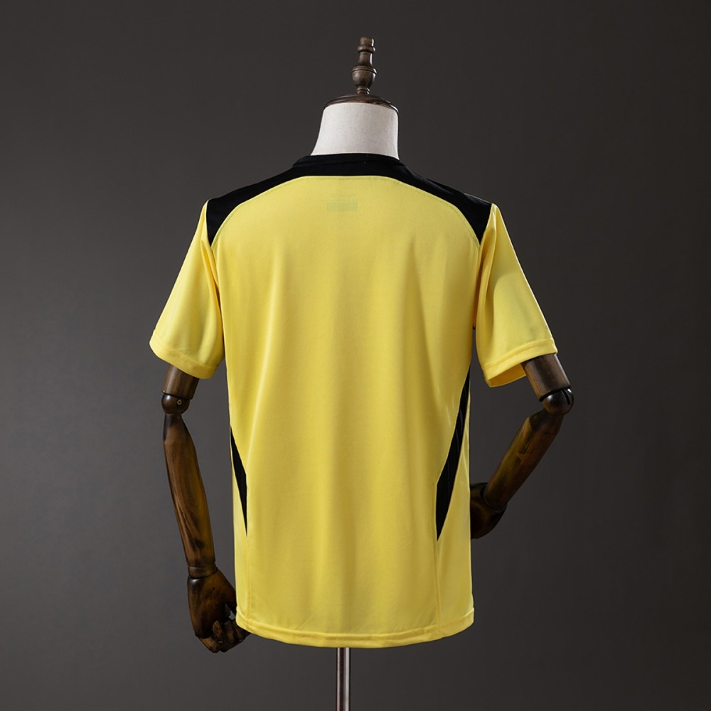 Retro 2004/2005 Liverpool Away Jersey Fan Version