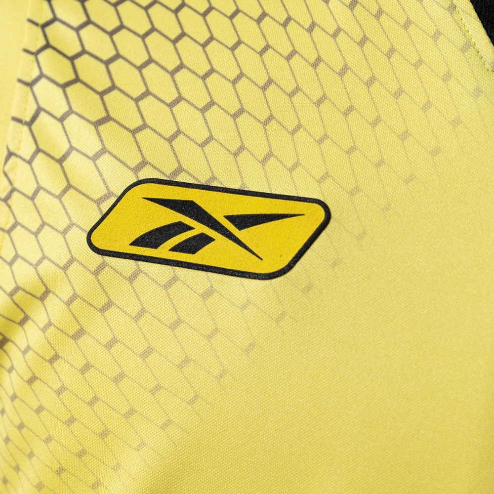 Retro 2004/2005 Liverpool Away Jersey Fan Version