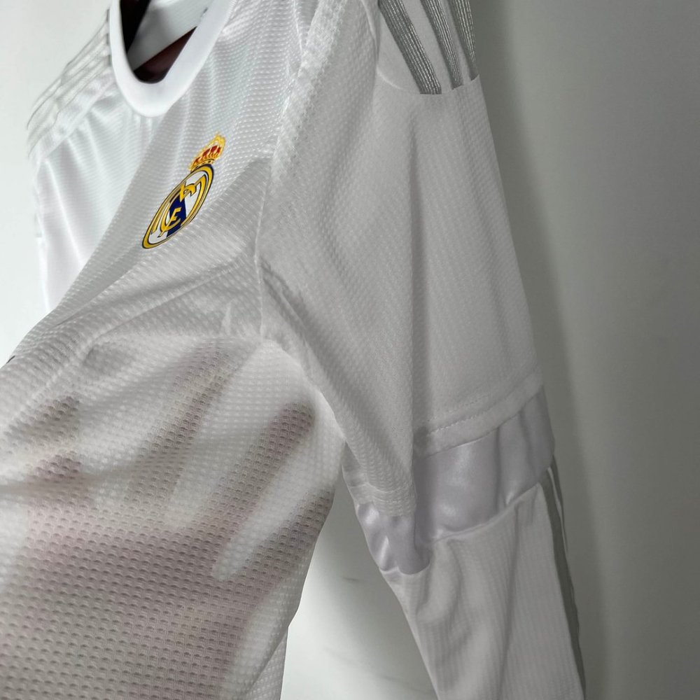 1:1 copy top quality 2015/2016 Retro Long Sleeve Real Madrid Home Football Shirt
