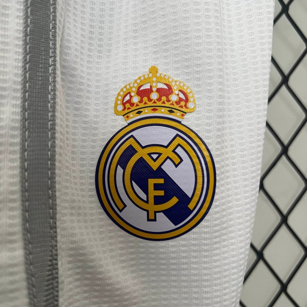1:1 copy top quality 2015/2016 Retro Real Madrid Home Football Shirt Kids Size