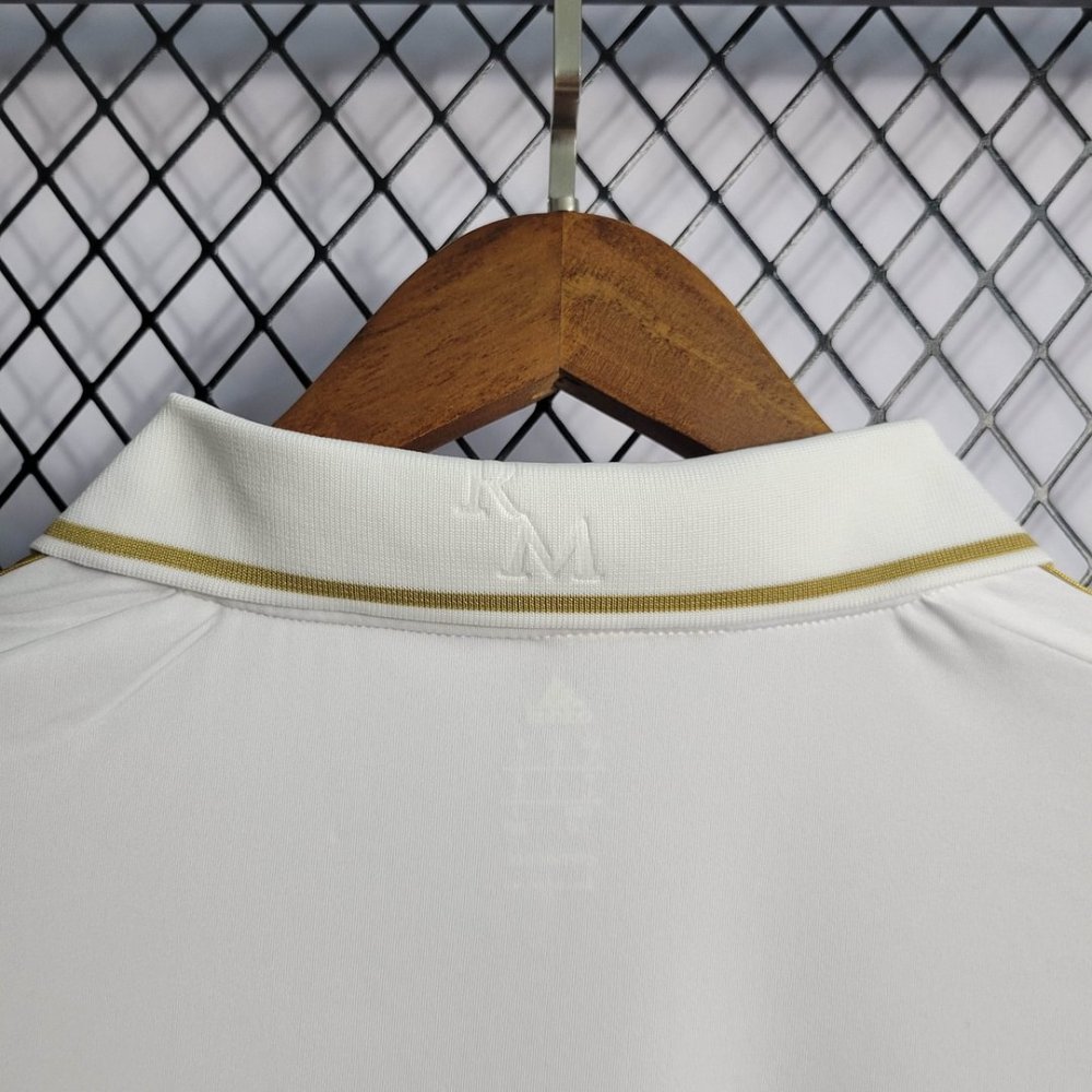 1:1 copy top quality 2011/2012 Retro Real Madrid Home Football Shirt