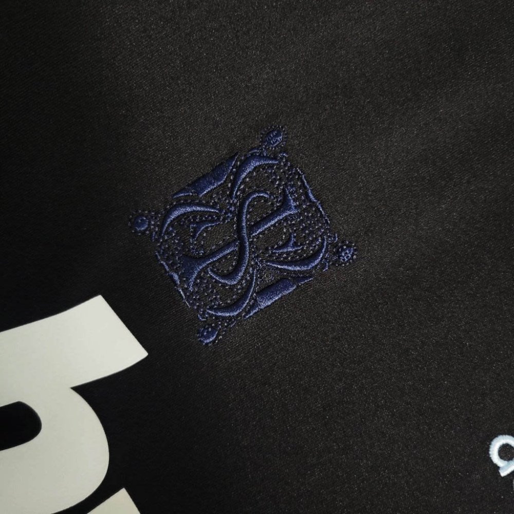 1:1 copy top quality 2009/2010 Retro Real Madrid Away Football Shirt