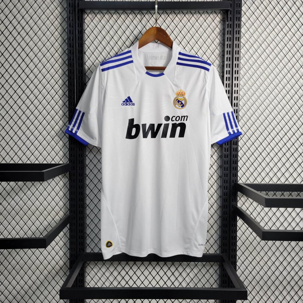 1:1 copy top quality 2010/2011 Retro Real Madrid Home Football Shirt