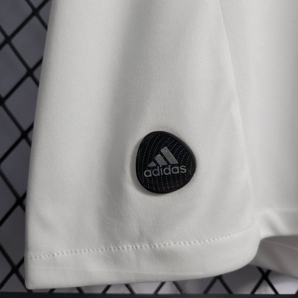 1:1 copy top quality 2011/2012 Retro Real Madrid Home Football Shirt