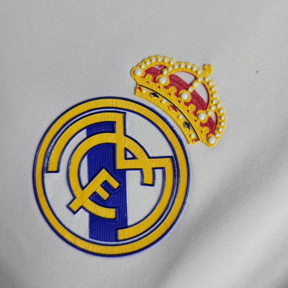 1:1 copy top quality 2011/2012 Retro Real Madrid Home Football Shirt