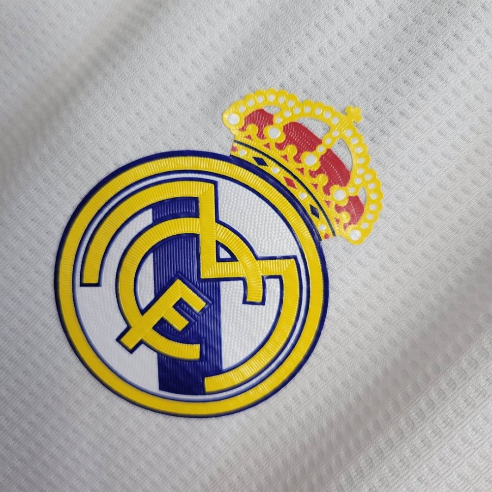 1:1 copy top quality 2015/2016 Retro Real Madrid Home Football Shirt