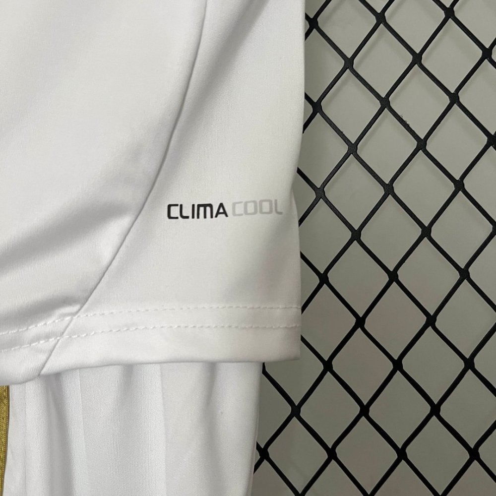 1:1 copy top quality 2011/2012 Retro Real Madrid Home Football Shirt Kids Size