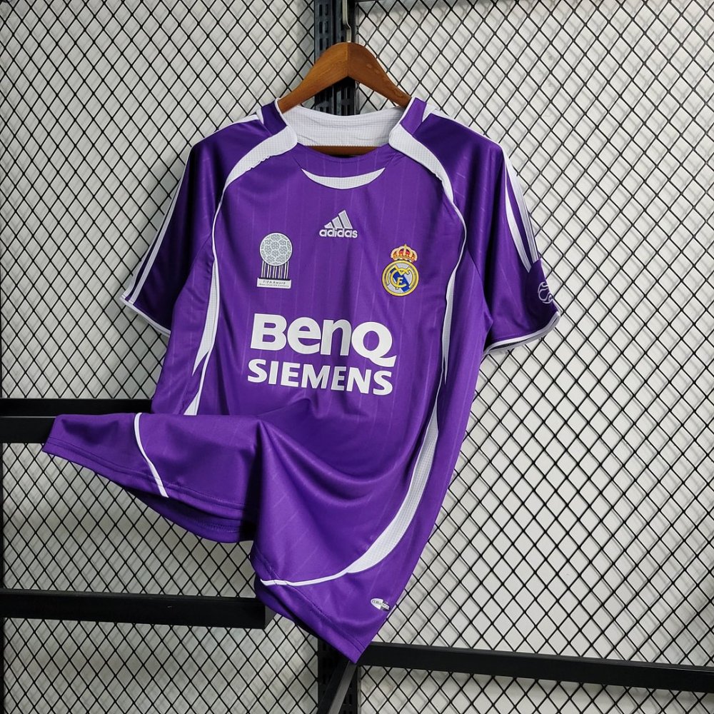 1:1 copy top quality 2006/2007 Retro Real Madrid Third Away Purple Football Shirt