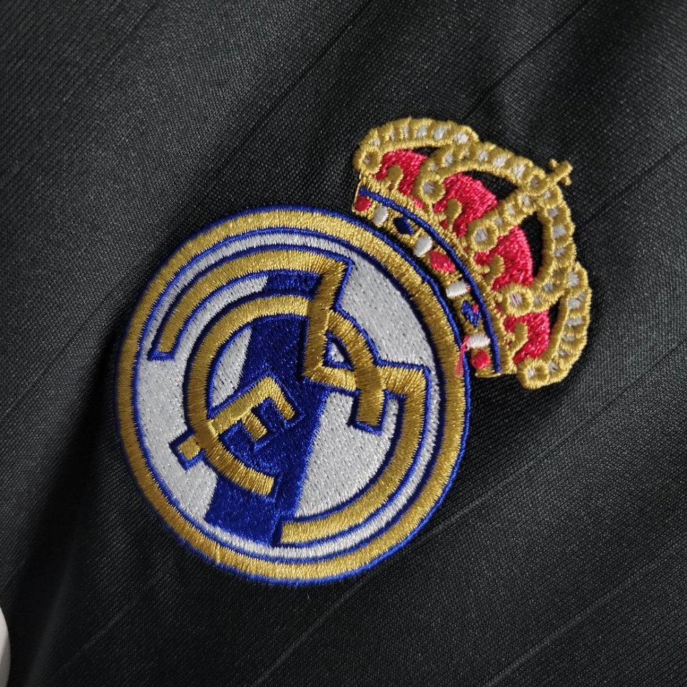 1:1 copy top quality 2006/2007 Retro Real Madrid Away Football Shirt