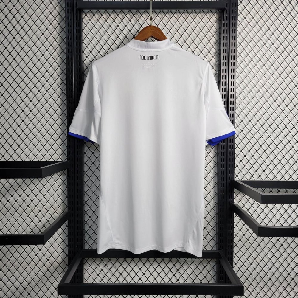 1:1 copy top quality 2010/2011 Retro Real Madrid Home Football Shirt