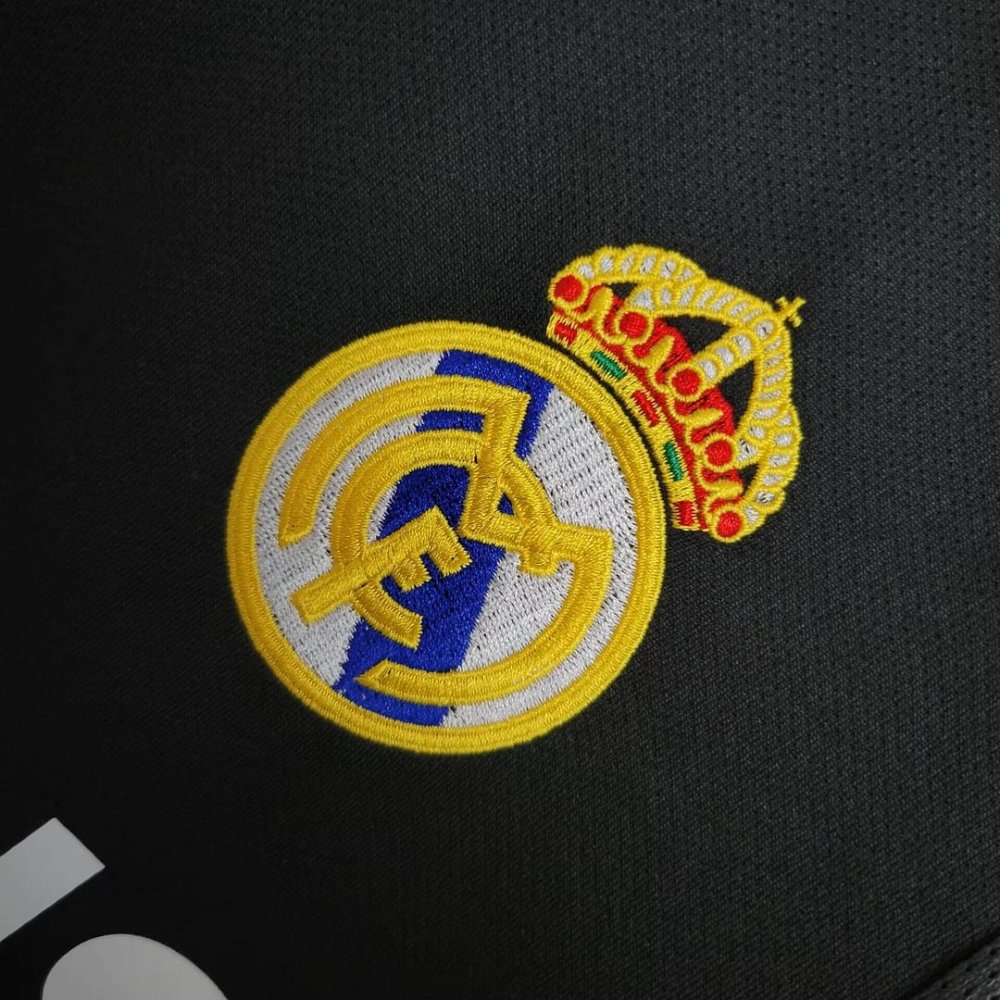 2004/2005 Retro Real Madrid Away Football Shirt