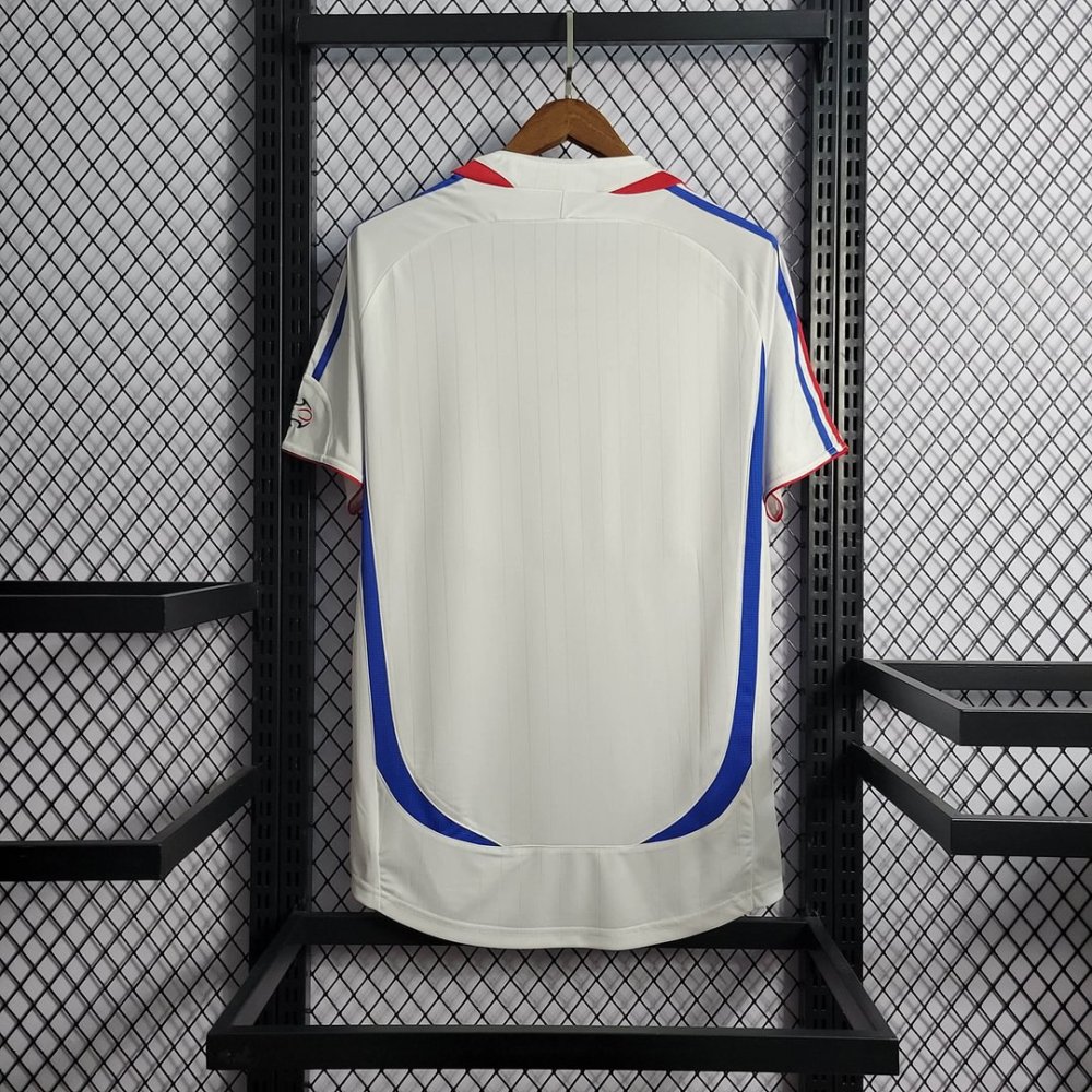 1:1 copy top quality 2006 Retro France Away Football Shirt
