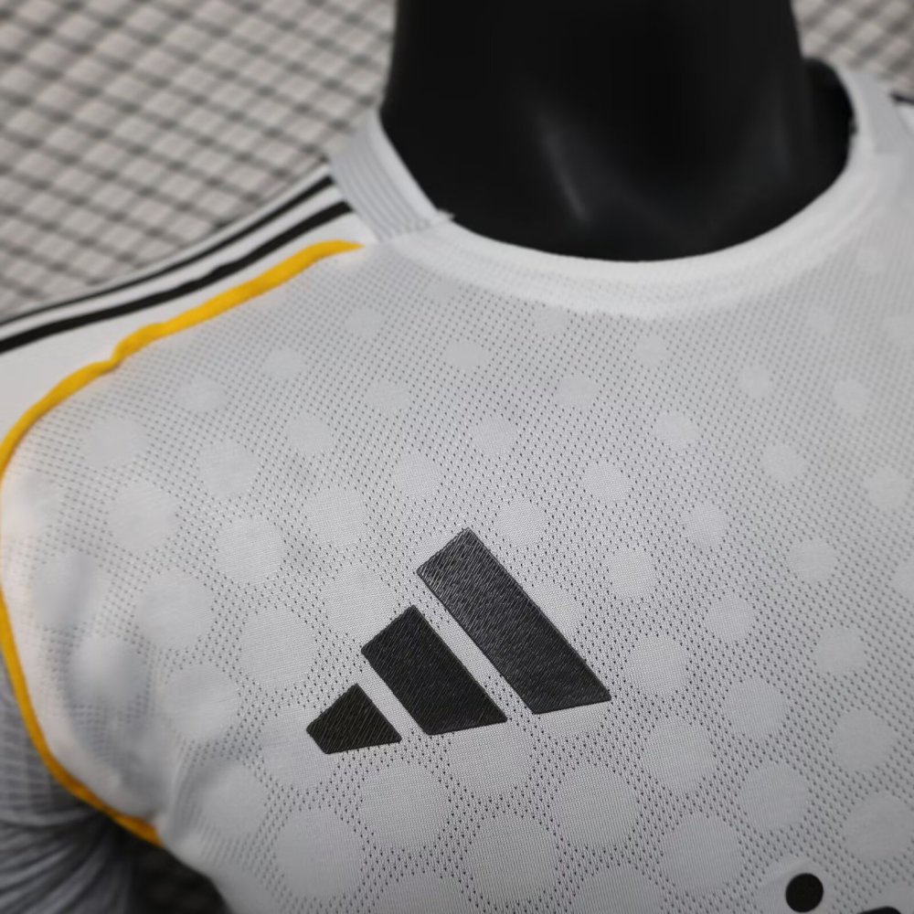 2025/2026 Real Madrid Home Player Edition Football Jersey