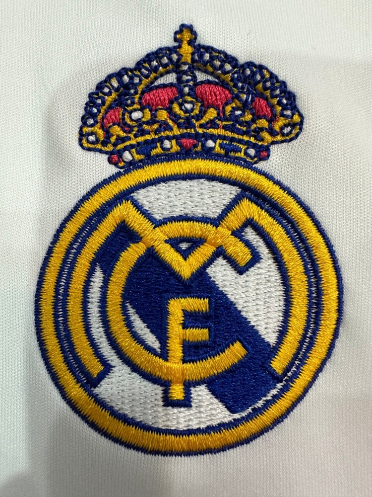 2025/2026 Real Madrid Home Football Jersey（ Fans Edition ）