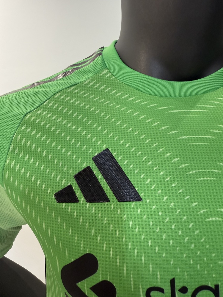2025/2026 Liverpool Green Goalkeeper Jersey(Player Version)
