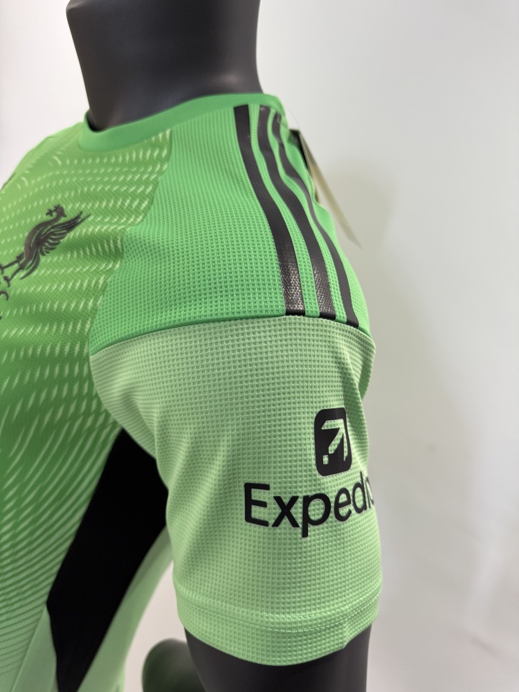 2025/2026 Liverpool Green Goalkeeper Jersey(Player Version)