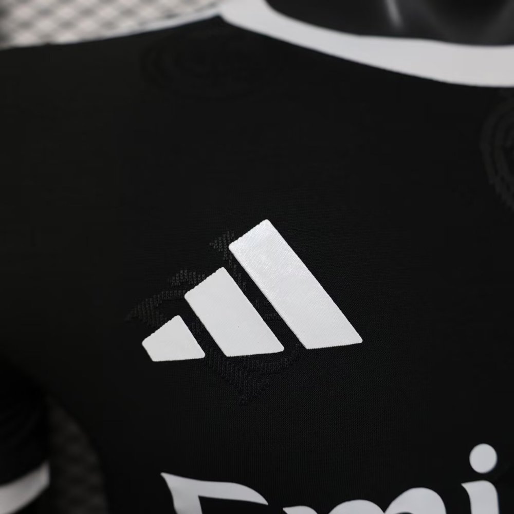 25/26 Real Madrid Black Special  Jersey(Player Version)