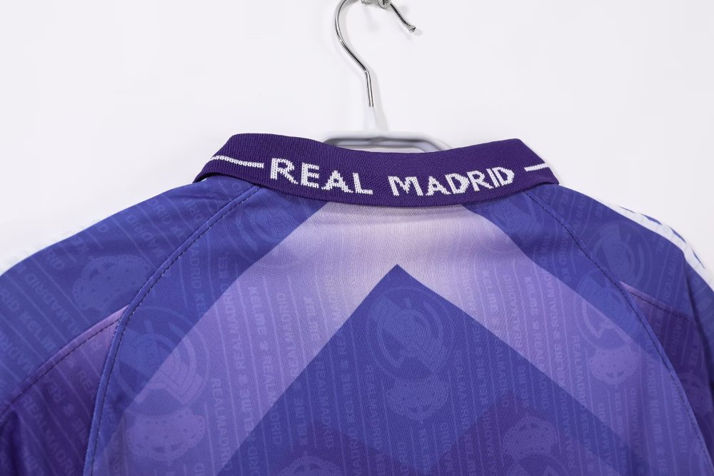 1996/1997 Real Madrid Away Football Shirt ( Retro )