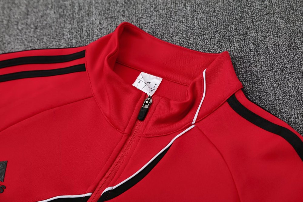 2025/2026 Liverpool (Red Retro) Full zipper Training Suit