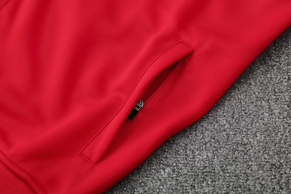 2025/2026 Liverpool (Red Retro) Full zipper Training Suit